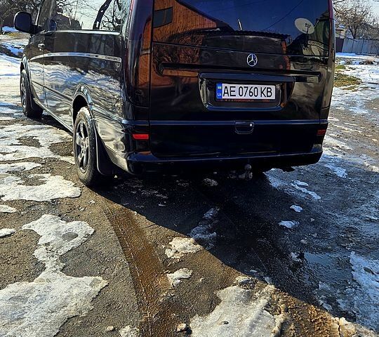 Черный Мерседес Вито, объемом двигателя 2.1 л и пробегом 0 тыс. км за 6500 $, фото 5 на Automoto.ua