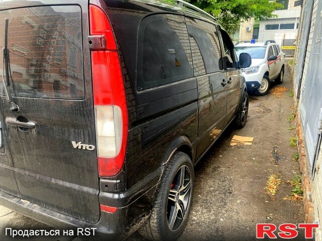 Чорний Мерседес Віто, об'ємом двигуна 2.1 л та пробігом 303 тис. км за 7400 $, фото 2 на Automoto.ua