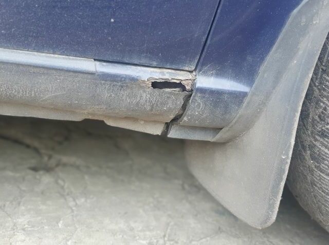 Фиолетовый Мерседес Вито, объемом двигателя 2.1 л и пробегом 400 тыс. км за 7300 $, фото 9 на Automoto.ua