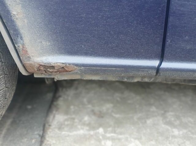 Фиолетовый Мерседес Вито, объемом двигателя 2.1 л и пробегом 400 тыс. км за 7300 $, фото 8 на Automoto.ua