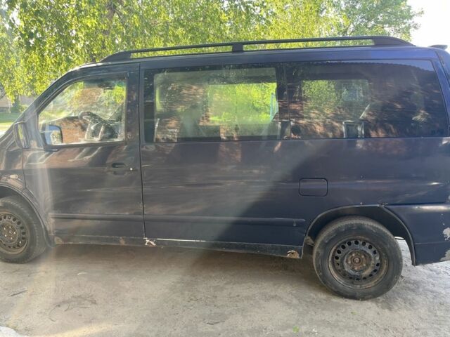 Фиолетовый Мерседес Вито, объемом двигателя 2.1 л и пробегом 540 тыс. км за 2500 $, фото 8 на Automoto.ua