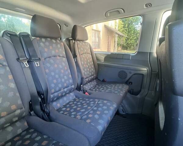 Фиолетовый Мерседес Вито, объемом двигателя 2.15 л и пробегом 348 тыс. км за 10000 $, фото 33 на Automoto.ua