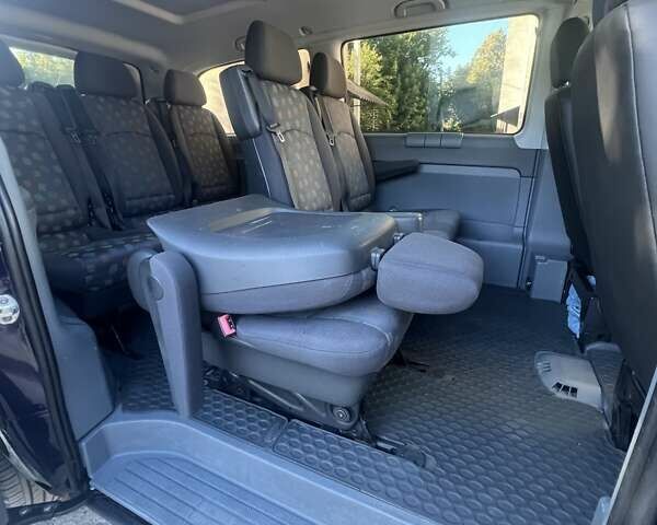 Фиолетовый Мерседес Вито, объемом двигателя 2.15 л и пробегом 348 тыс. км за 10000 $, фото 30 на Automoto.ua