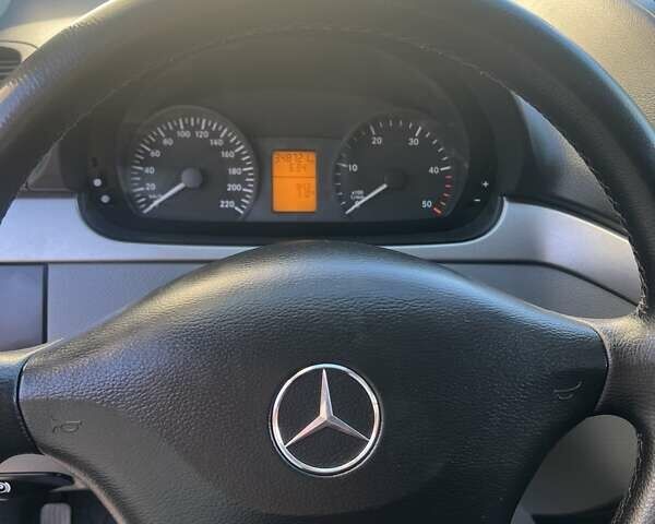 Фиолетовый Мерседес Вито, объемом двигателя 2.15 л и пробегом 348 тыс. км за 10000 $, фото 14 на Automoto.ua