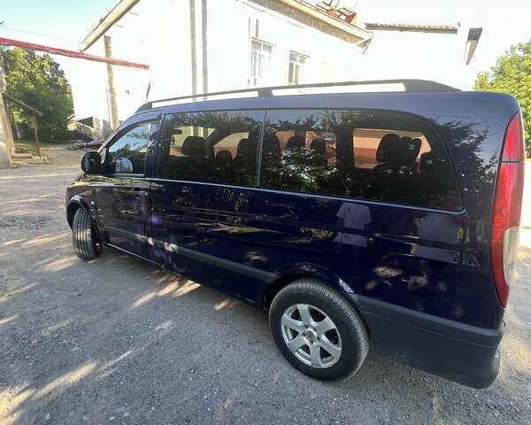 Фиолетовый Мерседес Вито, объемом двигателя 2.15 л и пробегом 348 тыс. км за 10000 $, фото 1 на Automoto.ua