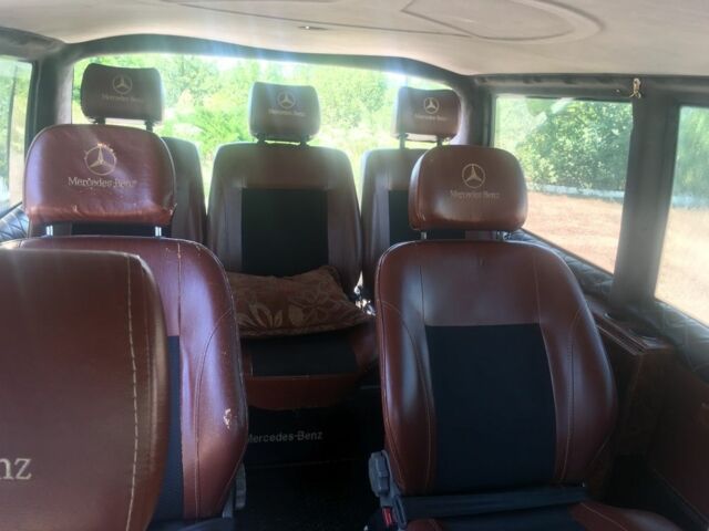 Коричневый Мерседес Вито, объемом двигателя 2.2 л и пробегом 401 тыс. км за 4333 $, фото 7 на Automoto.ua