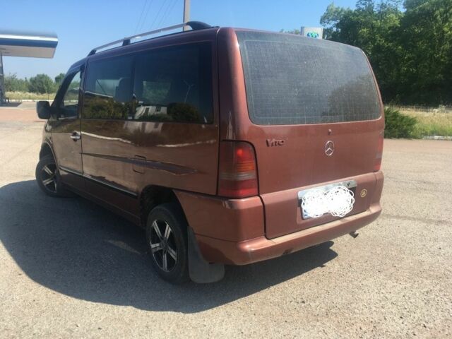 Коричневый Мерседес Вито, объемом двигателя 2.2 л и пробегом 401 тыс. км за 3400 $, фото 5 на Automoto.ua