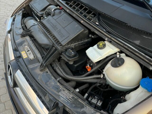 Коричневый Мерседес Вито, объемом двигателя 2.2 л и пробегом 162 тыс. км за 8600 $, фото 16 на Automoto.ua