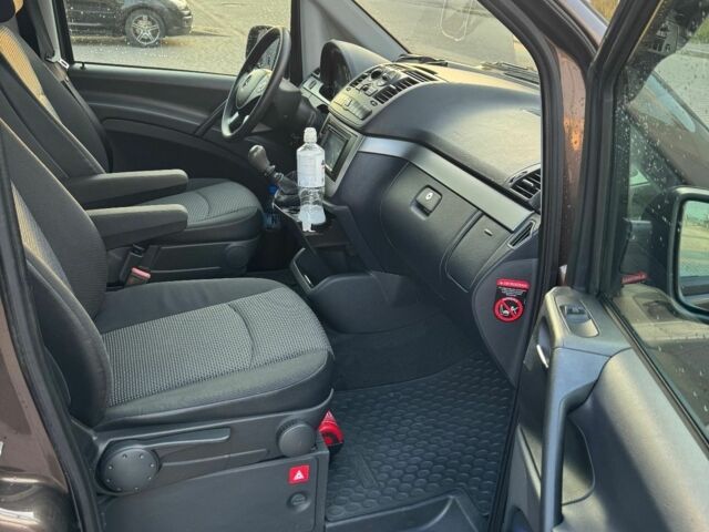 Коричневый Мерседес Вито, объемом двигателя 2.2 л и пробегом 162 тыс. км за 8600 $, фото 11 на Automoto.ua