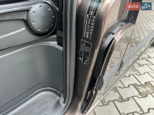 Коричневий Мерседес Віто, об'ємом двигуна 2.2 л та пробігом 361 тис. км за 13900 $, фото 32 на Automoto.ua