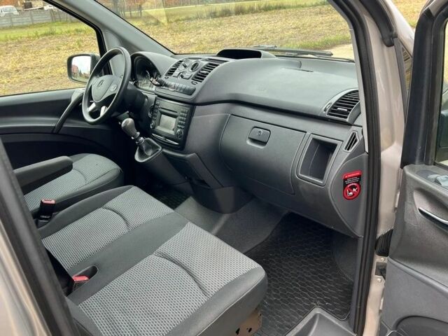 Коричневый Мерседес Вито, объемом двигателя 2.2 л и пробегом 137 тыс. км за 8500 $, фото 11 на Automoto.ua