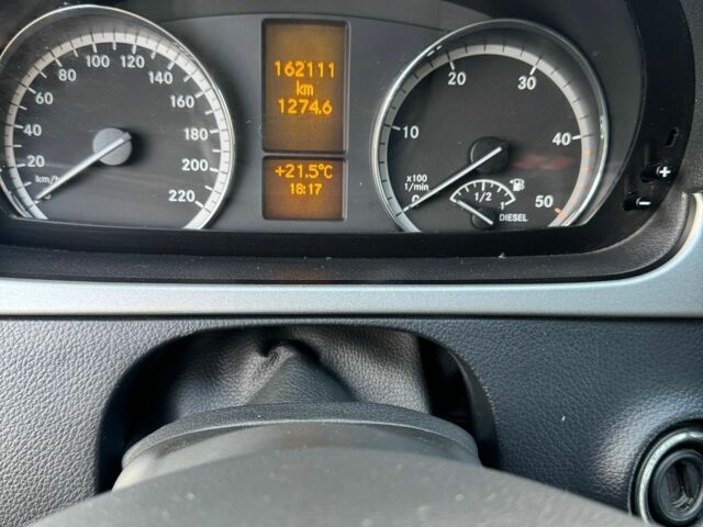 Коричневый Мерседес Вито, объемом двигателя 2.2 л и пробегом 162 тыс. км за 8600 $, фото 15 на Automoto.ua