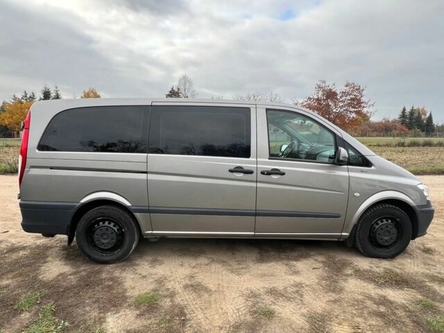 Коричневый Мерседес Вито, объемом двигателя 2.2 л и пробегом 137 тыс. км за 8500 $, фото 4 на Automoto.ua