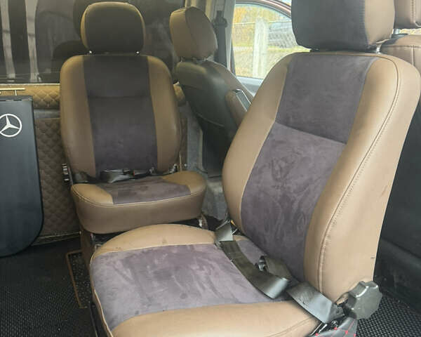 Коричневый Мерседес Вито, объемом двигателя 2.14 л и пробегом 351 тыс. км за 12500 $, фото 16 на Automoto.ua