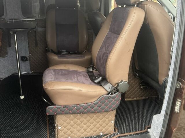 Мерседес Вито 2013 в Черновцах на Automoto.ua Коричневый Мерседес Вито, объемом двигателя 2.2 л и пробегом 351 тыс. км за 12500 $, фото 6 на Automoto.ua