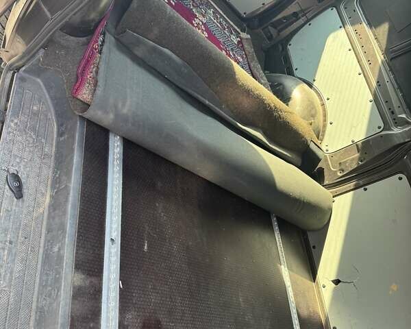 Коричневый Мерседес Вито, объемом двигателя 2.14 л и пробегом 81 тыс. км за 17000 $, фото 29 на Automoto.ua