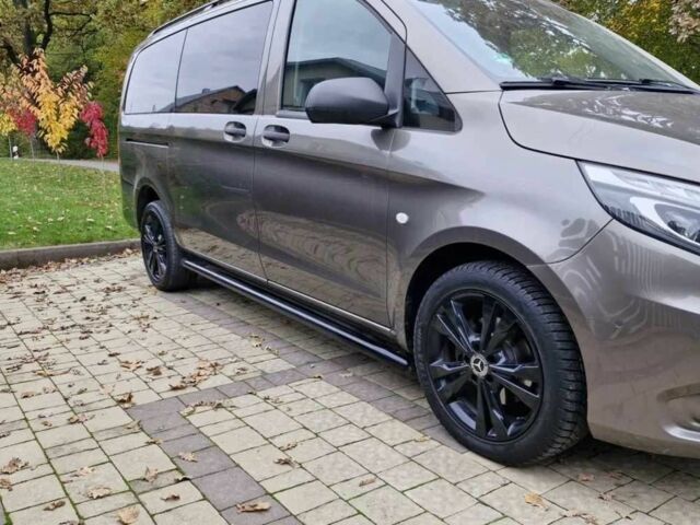 Коричневый Мерседес Вито, объемом двигателя 2.2 л и пробегом 260 тыс. км за 23999 $, фото 9 на Automoto.ua