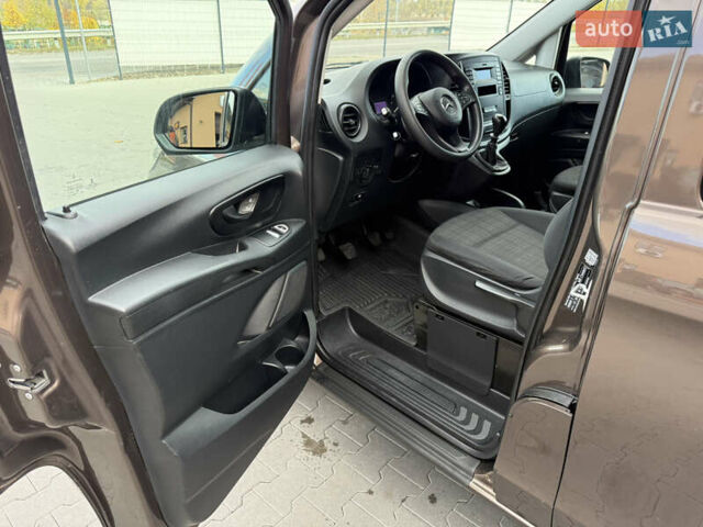 Коричневый Мерседес Вито, объемом двигателя 1.6 л и пробегом 208 тыс. км за 18900 $, фото 9 на Automoto.ua