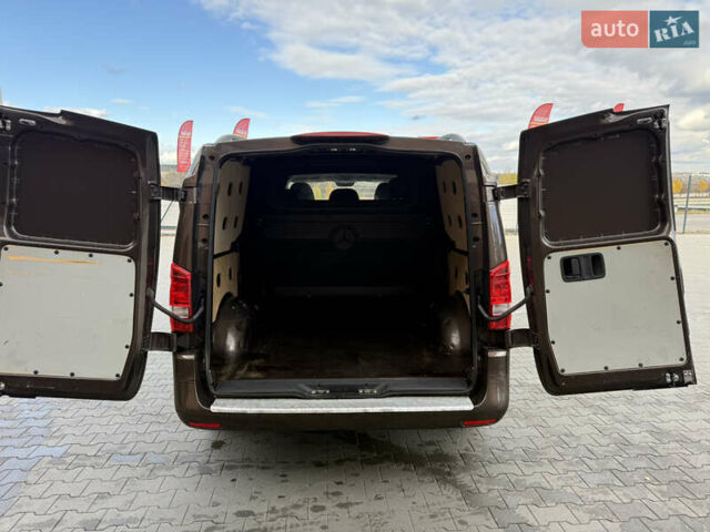 Коричневый Мерседес Вито, объемом двигателя 1.6 л и пробегом 208 тыс. км за 18900 $, фото 21 на Automoto.ua