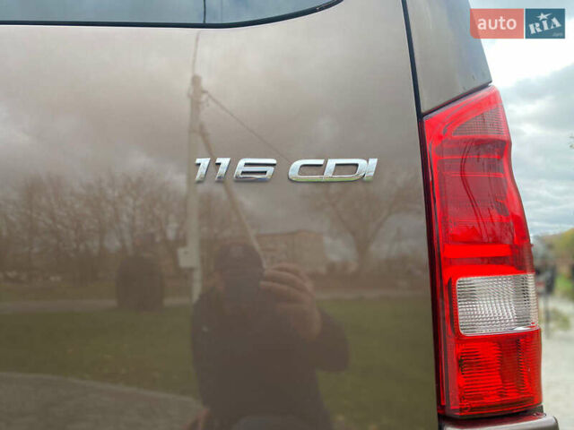 Коричневый Мерседес Вито, объемом двигателя 2.2 л и пробегом 180 тыс. км за 27999 $, фото 27 на Automoto.ua