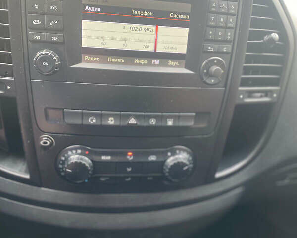 Коричневый Мерседес Вито, объемом двигателя 2.2 л и пробегом 180 тыс. км за 27999 $, фото 37 на Automoto.ua