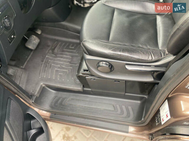 Коричневий Мерседес Віто, об'ємом двигуна 2.2 л та пробігом 177 тис. км за 28500 $, фото 41 на Automoto.ua