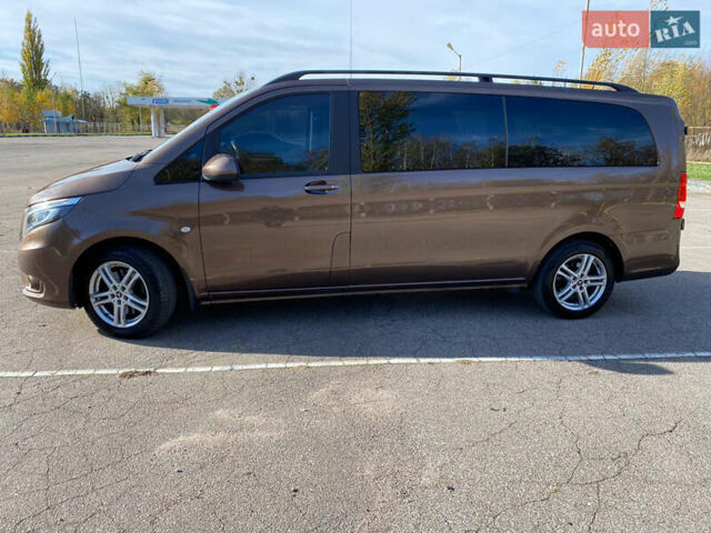 Коричневый Мерседес Вито, объемом двигателя 2.2 л и пробегом 180 тыс. км за 27999 $, фото 5 на Automoto.ua