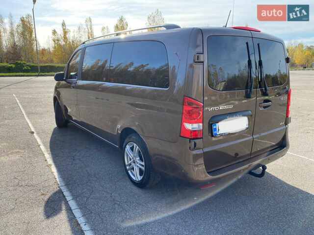 Коричневый Мерседес Вито, объемом двигателя 2.2 л и пробегом 180 тыс. км за 27999 $, фото 6 на Automoto.ua