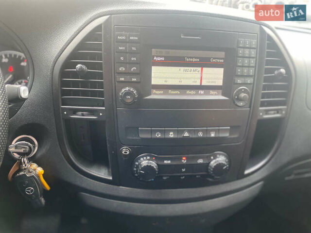 Коричневый Мерседес Вито, объемом двигателя 2.2 л и пробегом 180 тыс. км за 27999 $, фото 36 на Automoto.ua