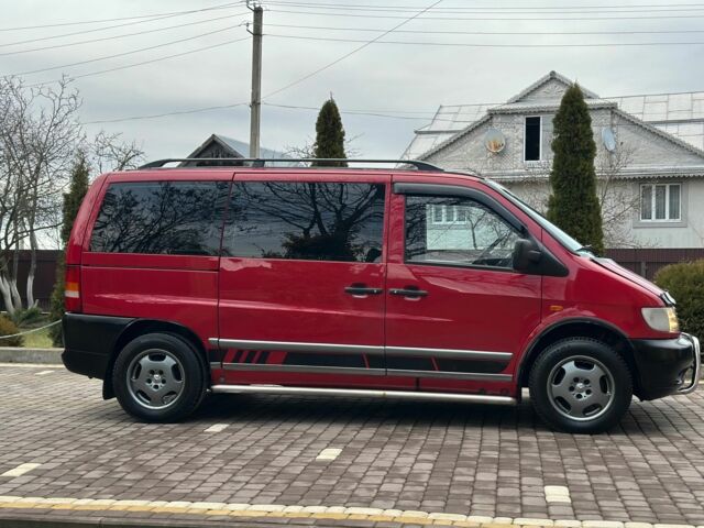 Красный Мерседес Вито, объемом двигателя 2.3 л и пробегом 400 тыс. км за 3650 $, фото 2 на Automoto.ua