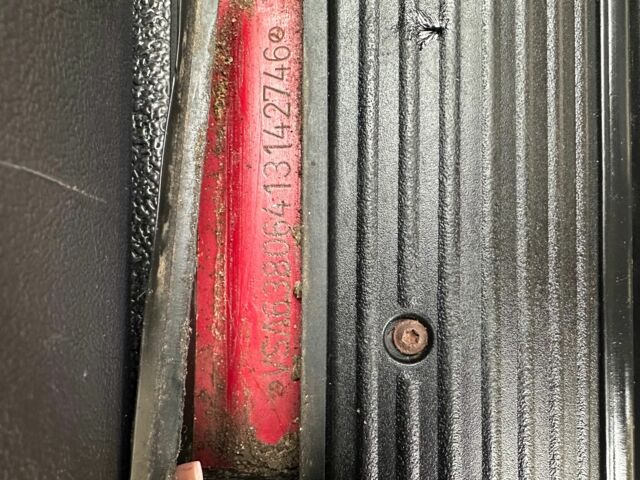 Красный Мерседес Вито, объемом двигателя 2.3 л и пробегом 400 тыс. км за 3650 $, фото 7 на Automoto.ua