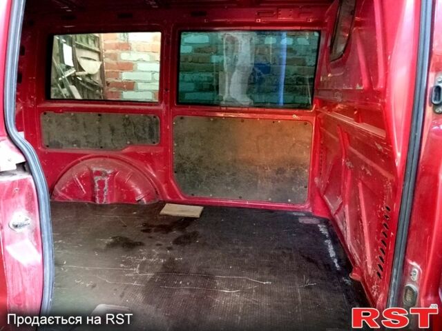 Червоний Мерседес Віто, об'ємом двигуна 2.3 л та пробігом 383 тис. км за 3900 $, фото 6 на Automoto.ua