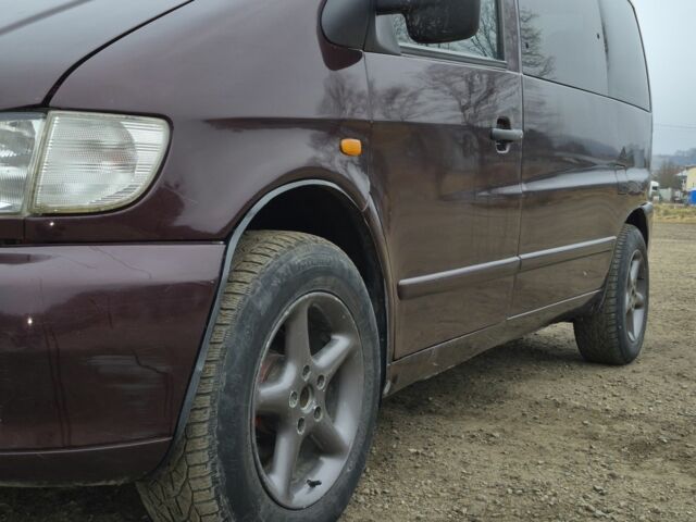 Красный Мерседес Вито, объемом двигателя 2.1 л и пробегом 205 тыс. км за 4399 $, фото 5 на Automoto.ua