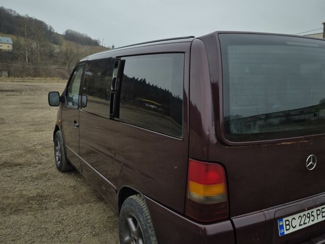 Красный Мерседес Вито, объемом двигателя 2.1 л и пробегом 205 тыс. км за 4399 $, фото 22 на Automoto.ua