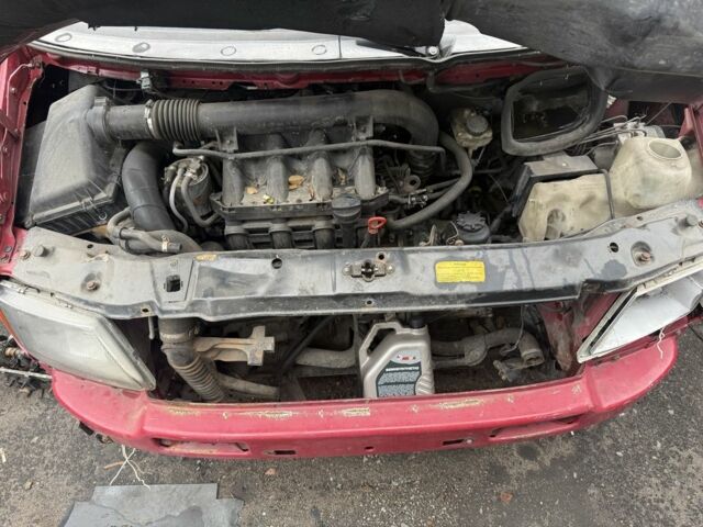 Червоний Мерседес Віто, об'ємом двигуна 2.2 л та пробігом 555 тис. км за 1775 $, фото 1 на Automoto.ua