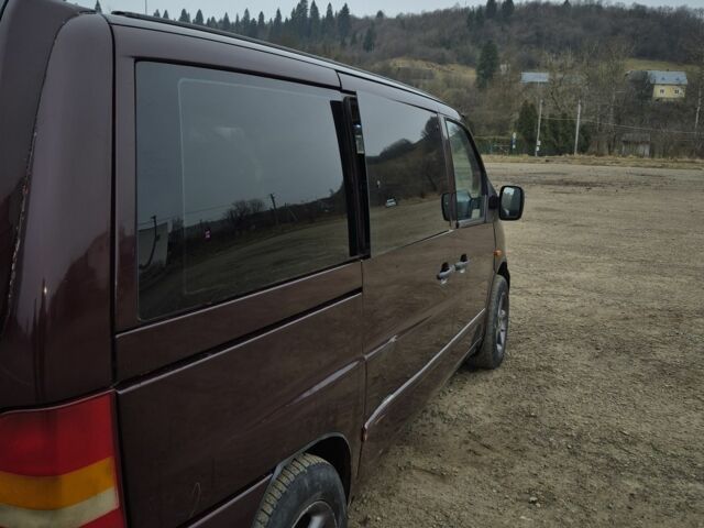 Красный Мерседес Вито, объемом двигателя 2.1 л и пробегом 205 тыс. км за 4399 $, фото 21 на Automoto.ua