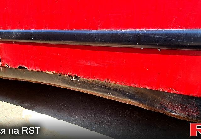 Красный Мерседес Вито, объемом двигателя 2.2 л и пробегом 0 тыс. км за 2500 $, фото 6 на Automoto.ua