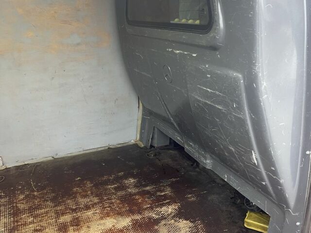 Червоний Мерседес Віто, об'ємом двигуна 2.1 л та пробігом 500 тис. км за 6300 $, фото 5 на Automoto.ua