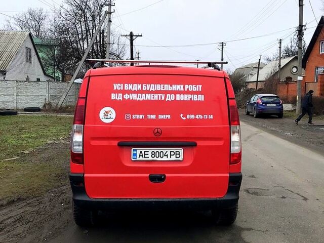 Красный Мерседес Вито, объемом двигателя 2.1 л и пробегом 320 тыс. км за 5800 $, фото 4 на Automoto.ua