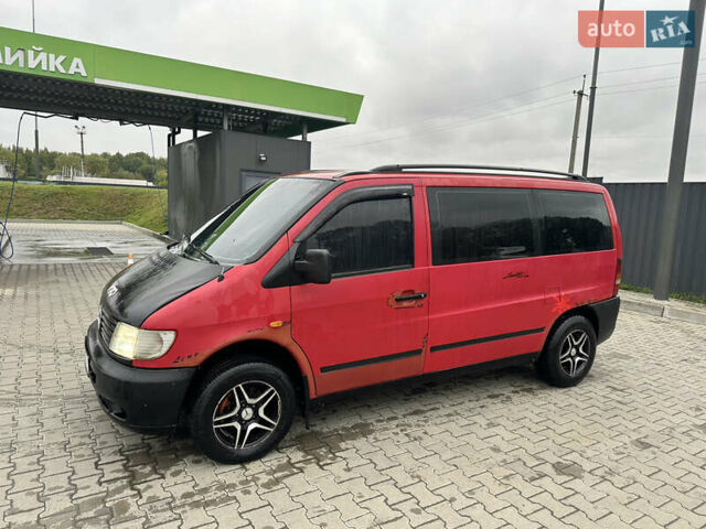 Красный Мерседес Вито, объемом двигателя 2.3 л и пробегом 300 тыс. км за 2700 $, фото 4 на Automoto.ua