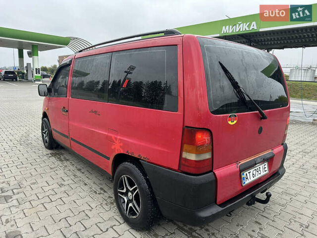 Красный Мерседес Вито, объемом двигателя 2.3 л и пробегом 300 тыс. км за 2700 $, фото 5 на Automoto.ua