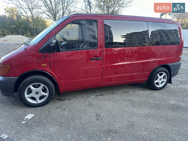 Красный Мерседес Вито, объемом двигателя 2.3 л и пробегом 500 тыс. км за 3750 $, фото 1 на Automoto.ua