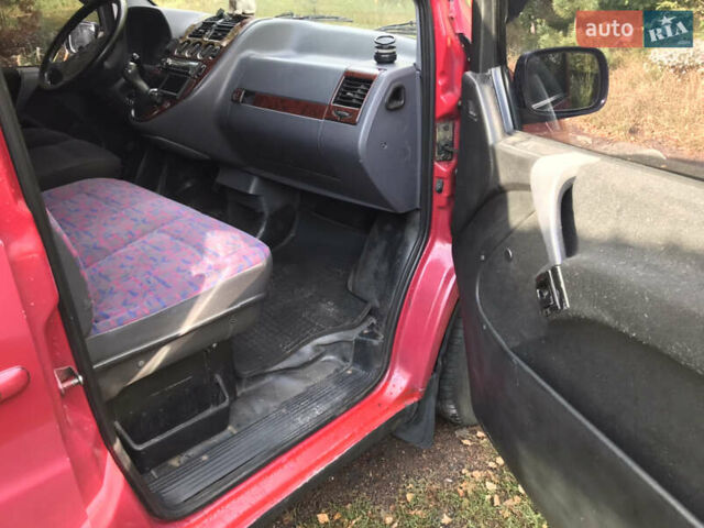 Червоний Мерседес Віто, об'ємом двигуна 2.3 л та пробігом 500 тис. км за 5000 $, фото 64 на Automoto.ua