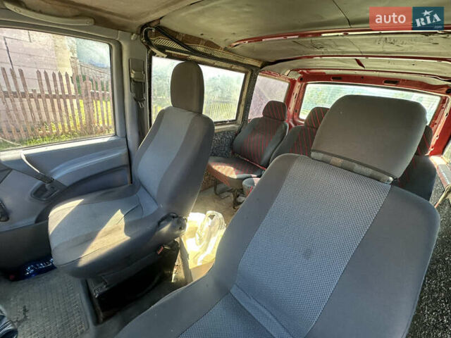 Червоний Мерседес Віто, об'ємом двигуна 2.2 л та пробігом 450 тис. км за 2200 $, фото 7 на Automoto.ua