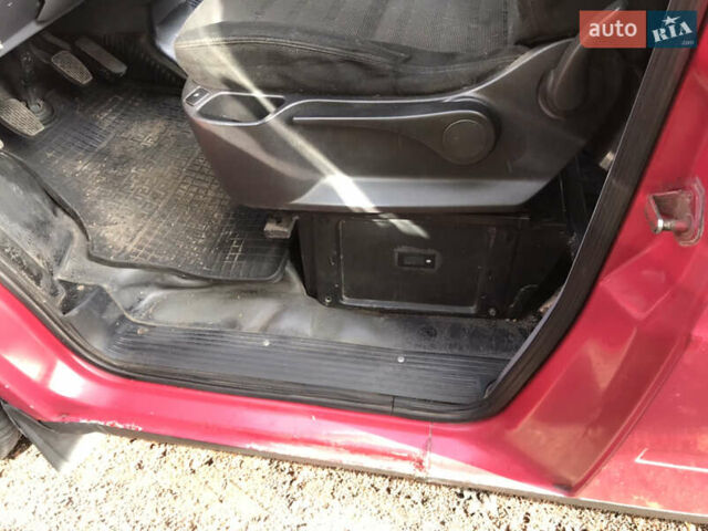 Червоний Мерседес Віто, об'ємом двигуна 2.3 л та пробігом 500 тис. км за 5000 $, фото 65 на Automoto.ua