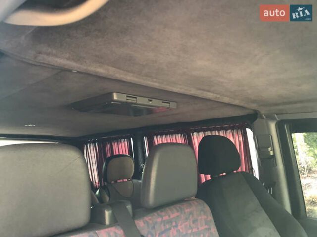 Червоний Мерседес Віто, об'ємом двигуна 2.3 л та пробігом 500 тис. км за 5000 $, фото 61 на Automoto.ua