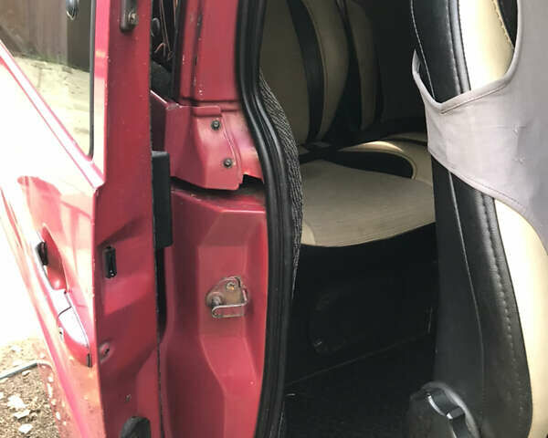 Червоний Мерседес Віто, об'ємом двигуна 2.3 л та пробігом 500 тис. км за 5000 $, фото 56 на Automoto.ua