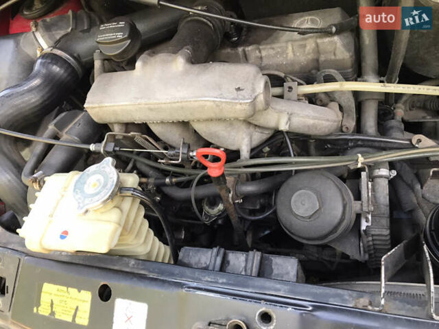 Червоний Мерседес Віто, об'ємом двигуна 2.3 л та пробігом 500 тис. км за 5000 $, фото 28 на Automoto.ua