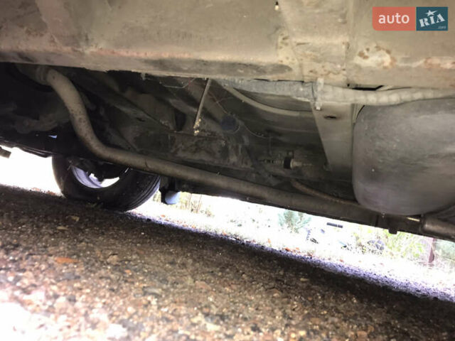 Червоний Мерседес Віто, об'ємом двигуна 2.3 л та пробігом 500 тис. км за 5000 $, фото 47 на Automoto.ua