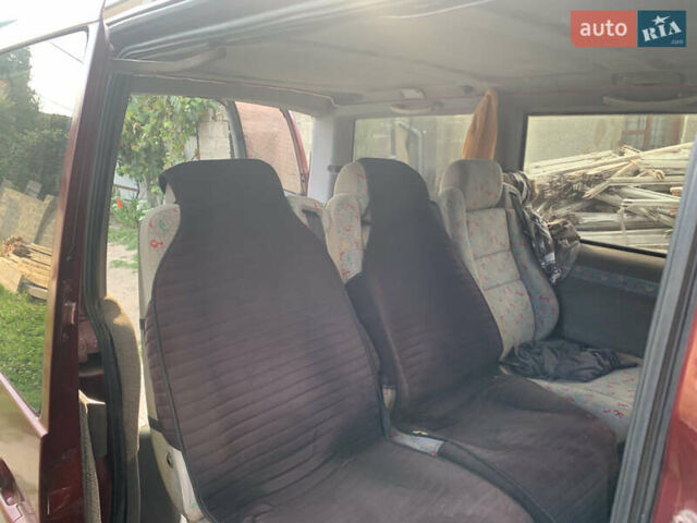 Червоний Мерседес Віто, об'ємом двигуна 2.15 л та пробігом 230 тис. км за 4500 $, фото 4 на Automoto.ua